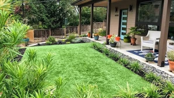 Front Yard Artificial Grass in Fresno