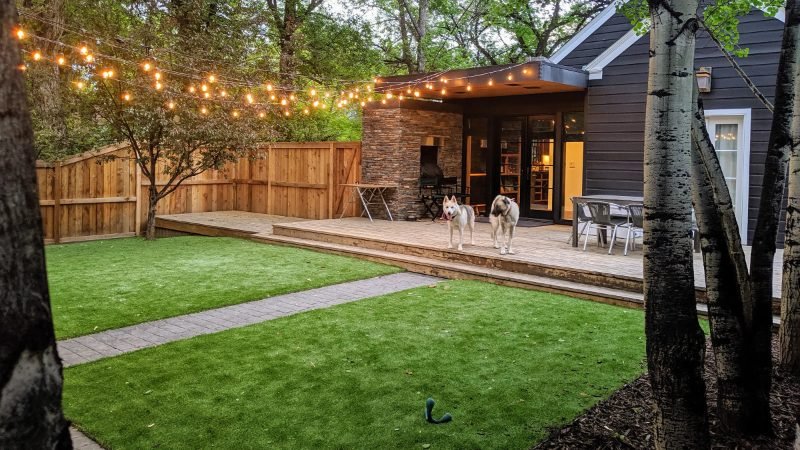artificial grass landscape design example