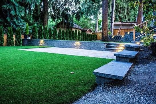 artificial grass landscape design example