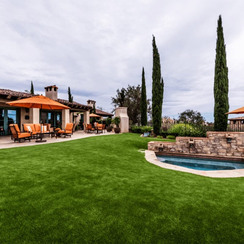 artificial grass landscape design example